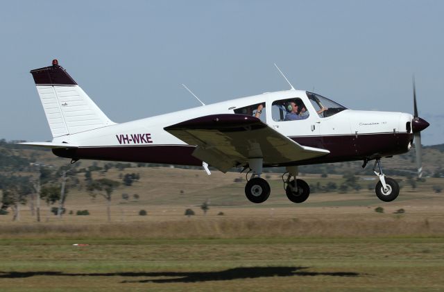 Piper Cherokee (VH-WKE)