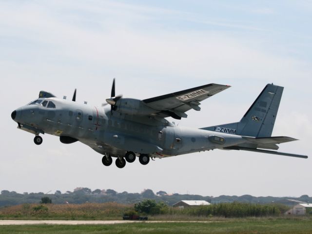 Casa Persuader (CN-235) (F-ZWMM)