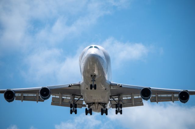 Boeing 747-400 (N747BC)