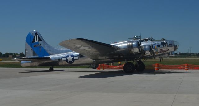 Boeing B-17 Flying Fortress (N9323Z) - Boeing B-17 "Sentimental Journey" of the CAF taxiing into Sioux Falls after arriving aheadof the Sioux Falls Airshow.