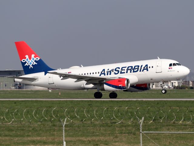 Airbus A319 (YU-APA)