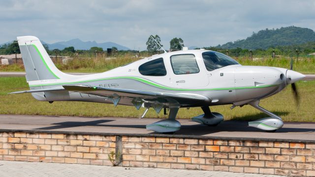 Cirrus SR-22 (PP-MIZ)