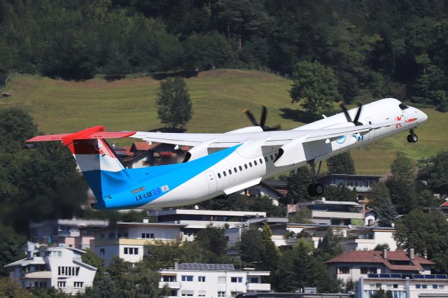 de Havilland Dash 8-400 (LX-LGE)