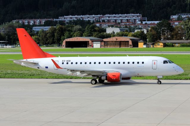 Embraer 170/175 (ES-AEB)