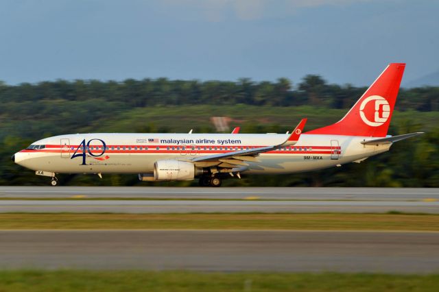 Boeing 737-800 (9M-MXA) - MAS retro scheme