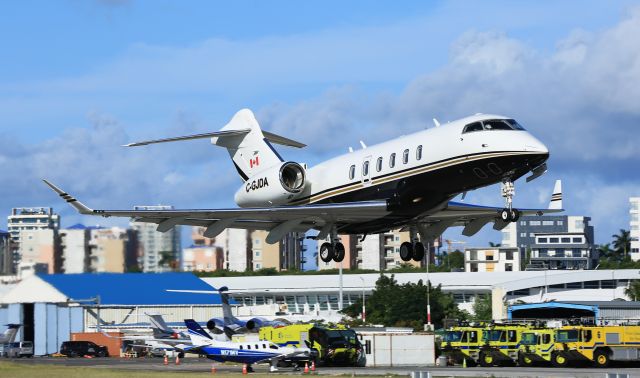 Canadair Challenger 350 (C-GJDA)
