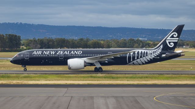 Boeing 787-9 Dreamliner (ZK-NZE)