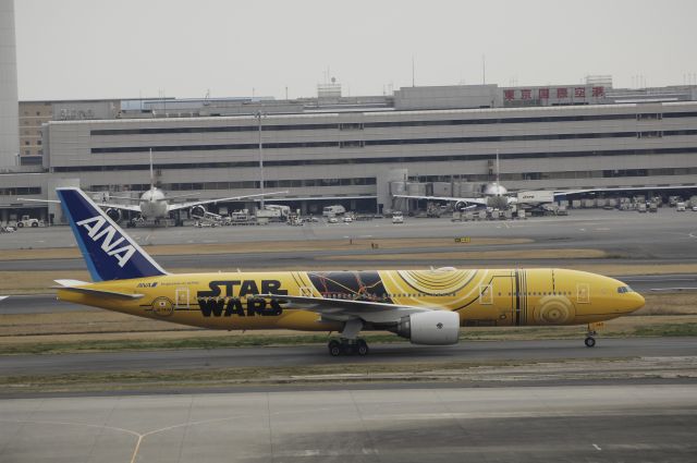 Boeing 777-200 (JA743A) - Taxing at Tokyo-Haneda Intl Airport on 2017/03/19 " Star Wars c/s "