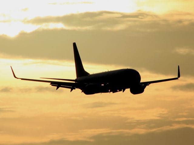 Boeing 737-800 (9Y-SXM)