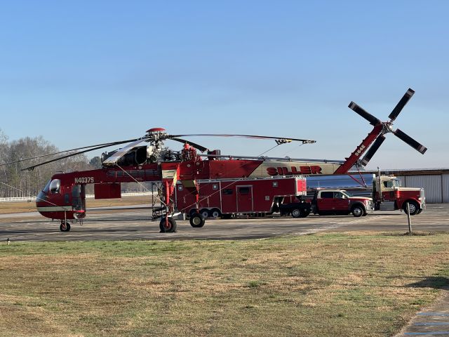 Sikorsky CH-54 Tarhe (N4037S) - Doing some heavy lifting in the Pell City Area!