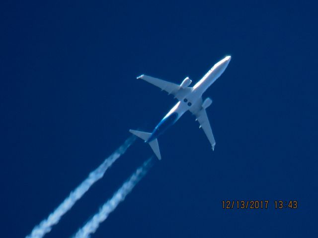 Boeing 737-900 (N281AK)