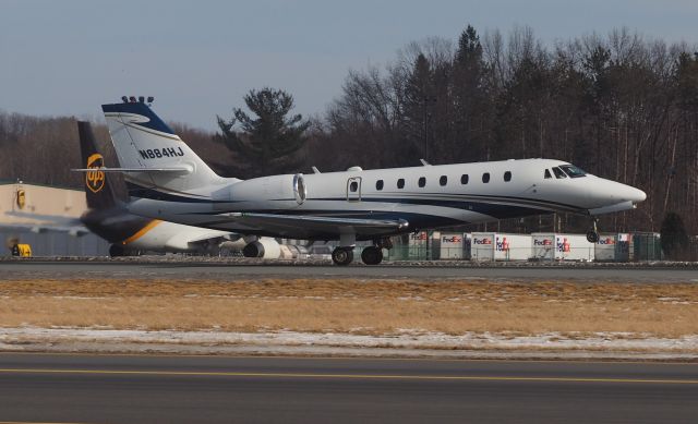 Cessna Citation Sovereign (N884HJ) - Taking off in front of the cargo terminal for FLL  2/2/22