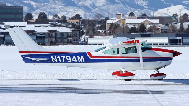 Cessna Skylane (N1794M)