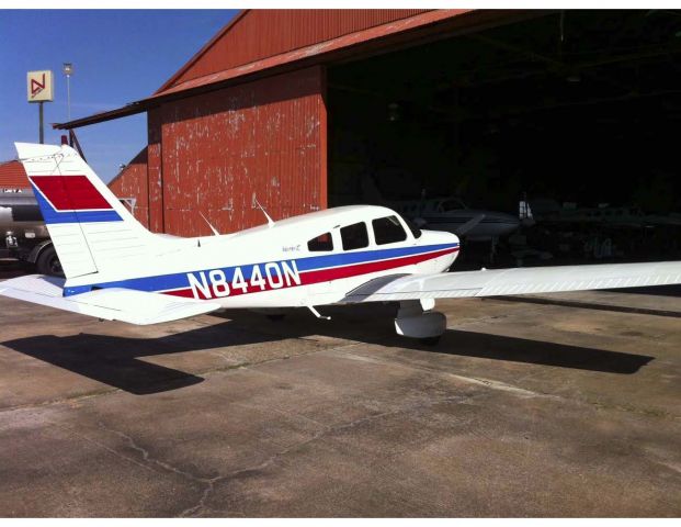 Piper Cherokee (N8440N)