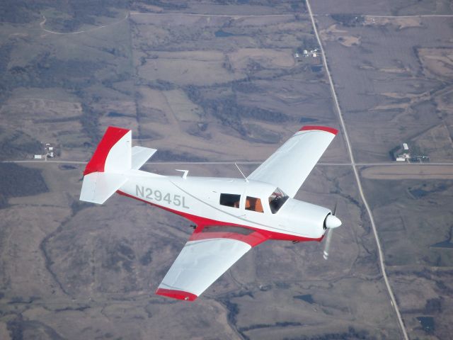 N2945L — - Mooney M20C at 12,000 over KS.