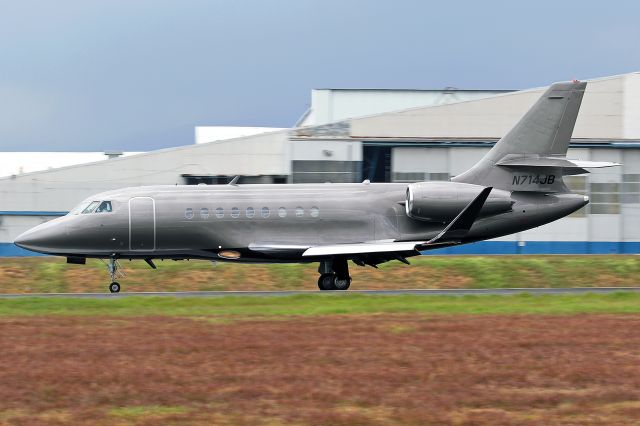 Dassault Falcon 2000 (N714JB) - J Balvin's F2000 arriving from GUA for his concert!