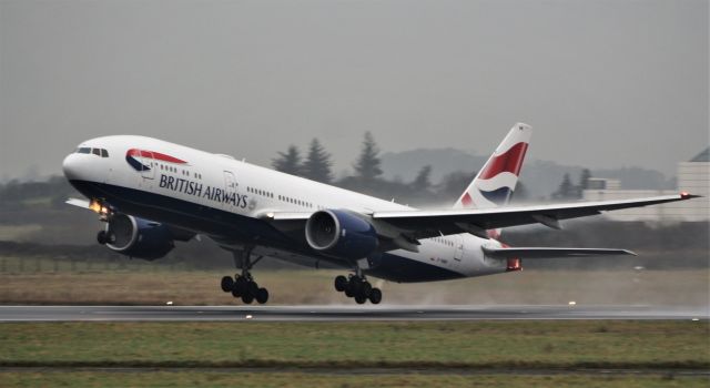 Boeing 777-200 (G-YMMK) - ba b777-236er g-ymmk dep shannon for heathrow after a crew change 30/12/19.