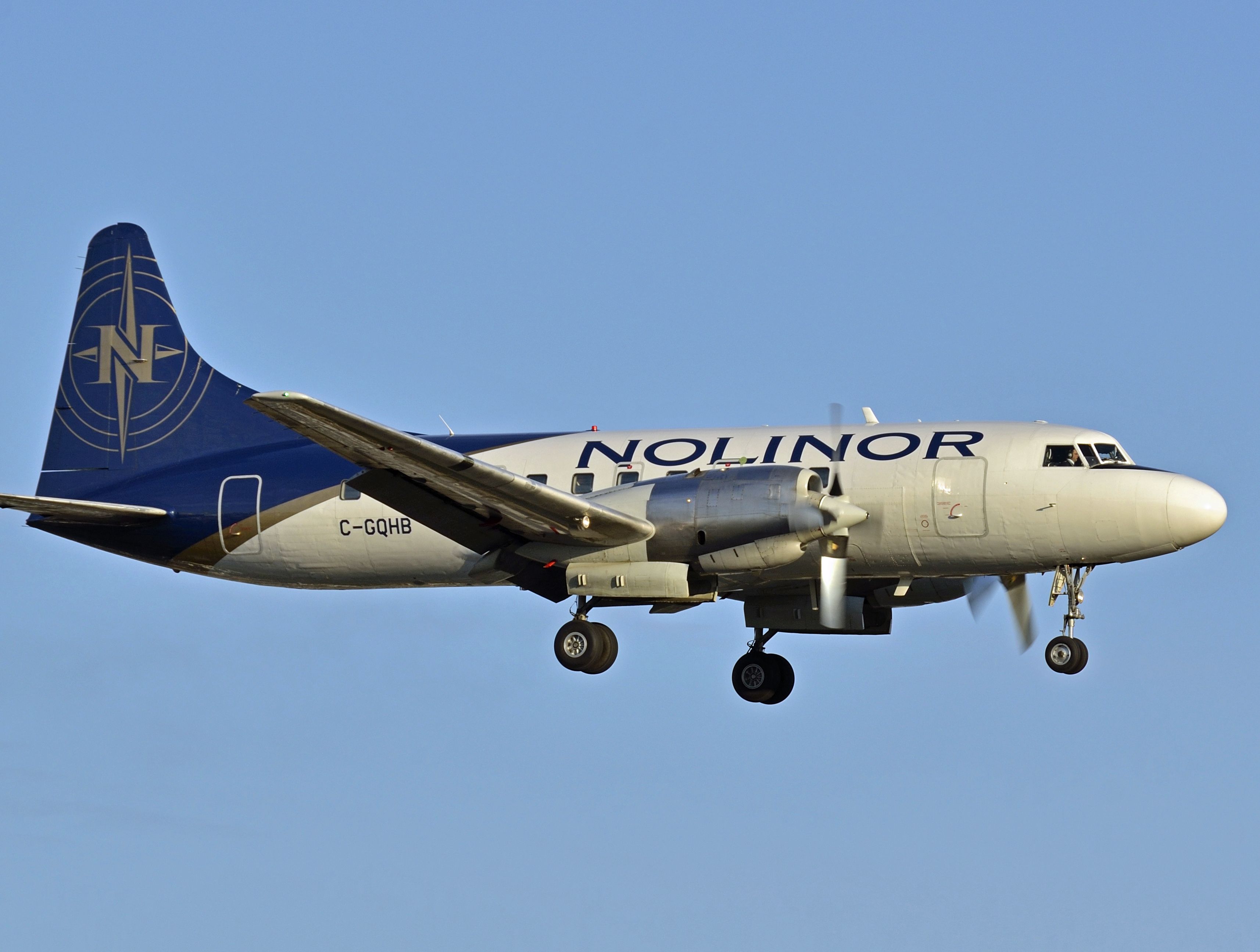 CONVAIR CV-580 (C-GQHB)