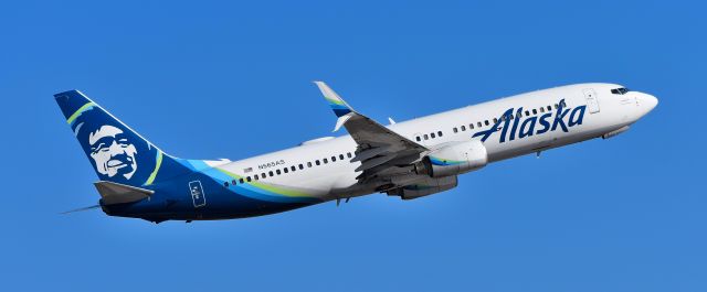 Boeing 737-700 (N565AS) - phoenix sky harbor international airport 16OCT21