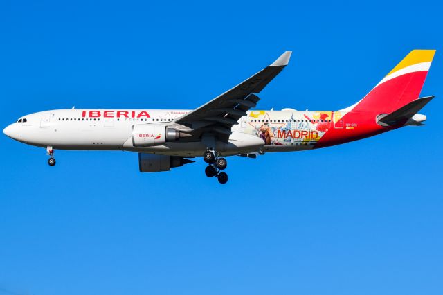 Airbus A330-200 (EC-MJA)