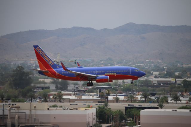 Boeing 737-700 (N210WN)