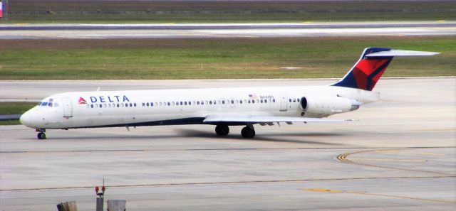 McDonnell Douglas MD-88 (N949DL)