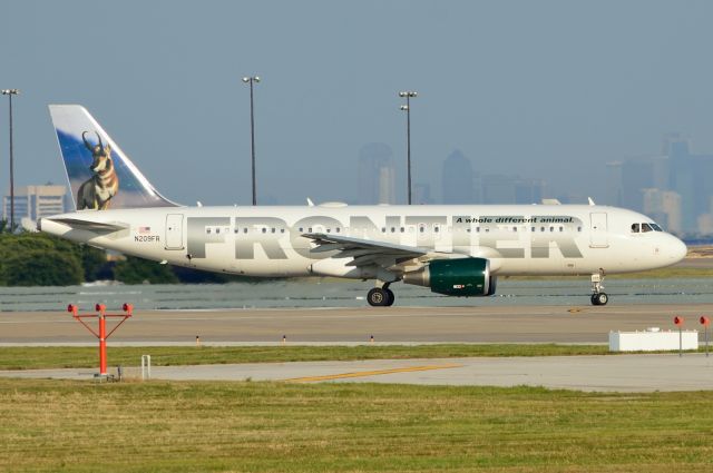 Airbus A320 (N209FR) - Frontier - A320 - N209FR - Departing KDFW 07/03/2013