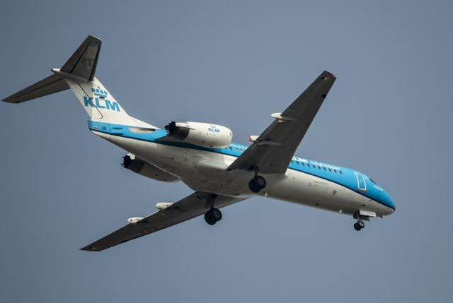 Fokker 70 (PH-KZB)