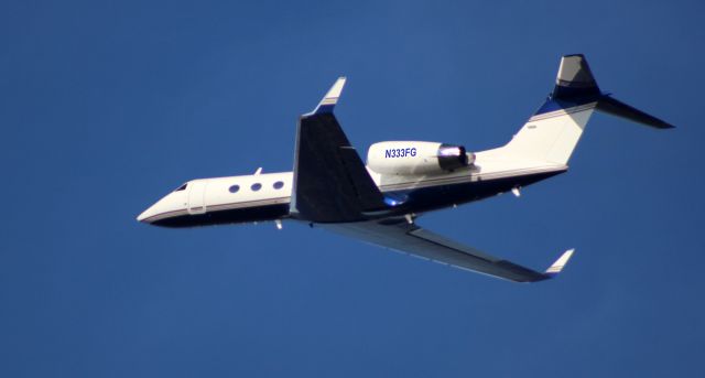 Gulfstream Aerospace Gulfstream IV (N333FG) - Shortly after departure is this 1999 Gulfstream G-IV from the Autumn of 2020.