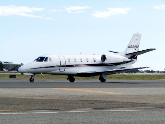 Cessna Citation Excel/XLS (N898PP) - Taxiing to RWY 20R 