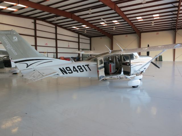 Cessna 206 Stationair (N9481T)