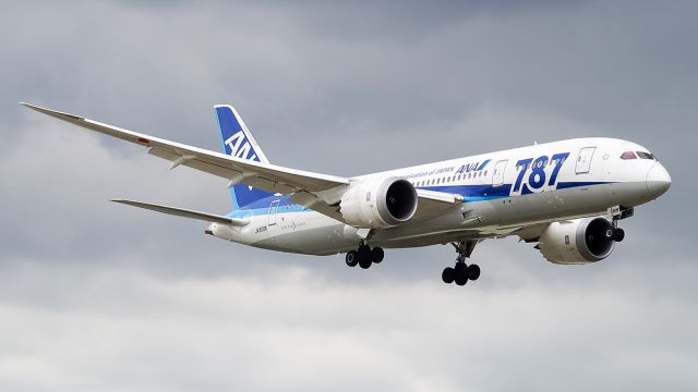 Boeing 787-8 (JA808A)