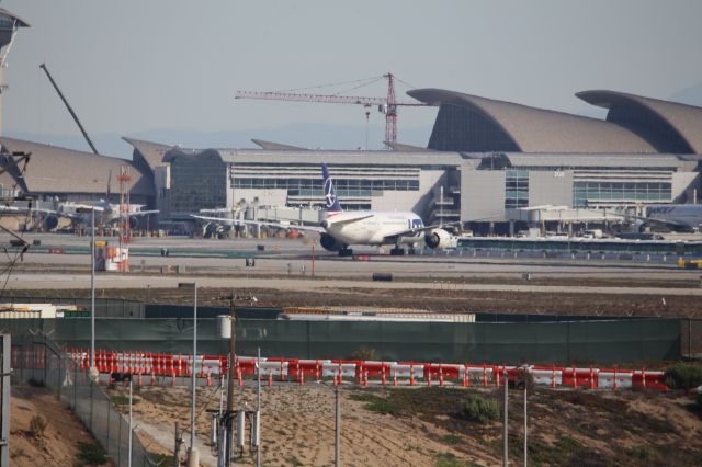 Boeing 787-8 (SP-LRC)