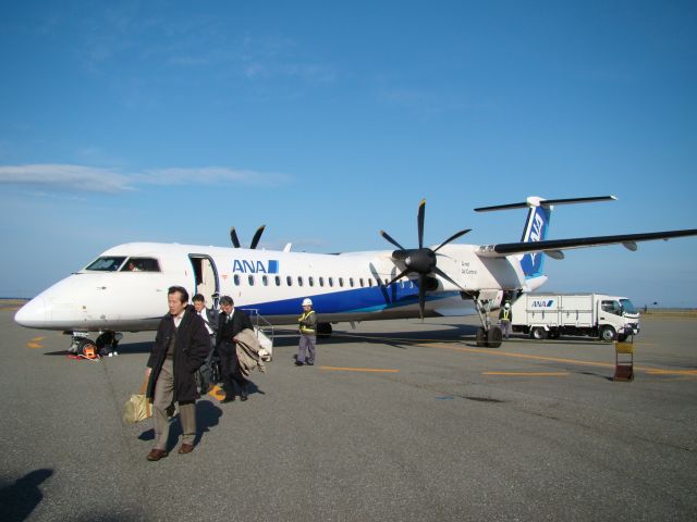 de Havilland Dash 8-400 (JA847A) - NH4841 RJCC-RJCW