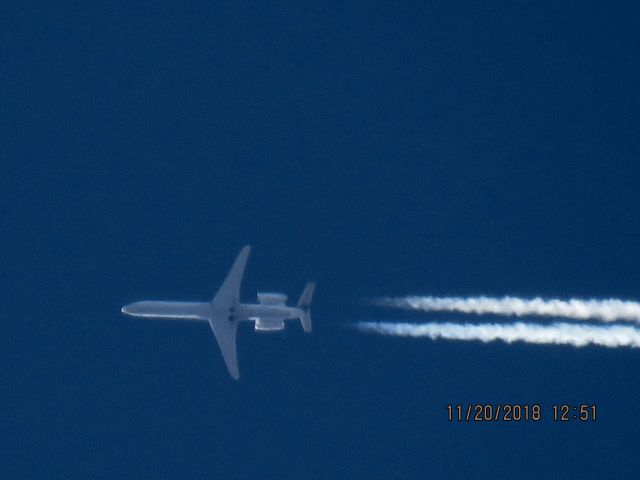 Embraer EMB-145XR (N12142)
