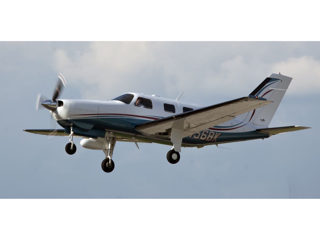 Piper Malibu Mirage (N456BK) - Take off RW26.