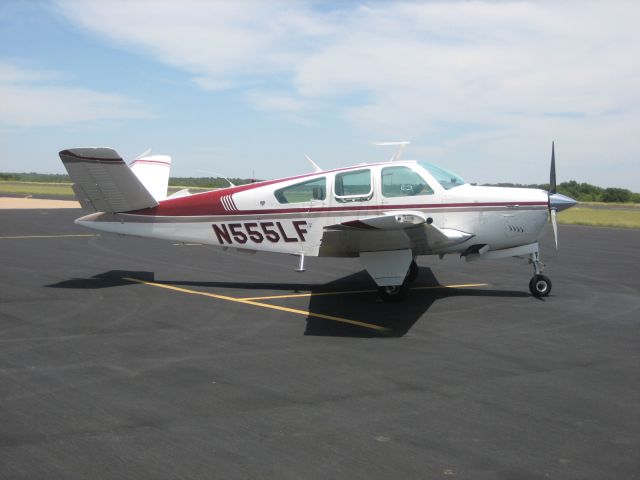 Beechcraft 35 Bonanza (N555LF) - 1978 V35B