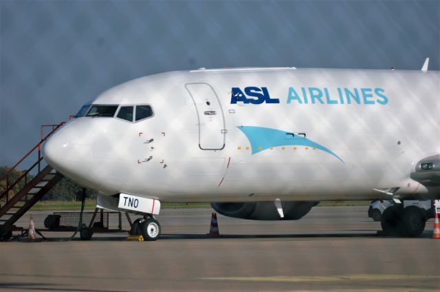 Boeing 737-700 (OO-TNO)