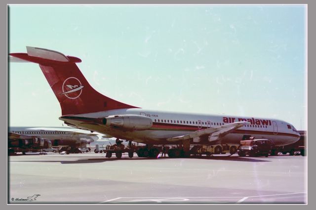 VICKERS VC-10 (7Q-YKH)