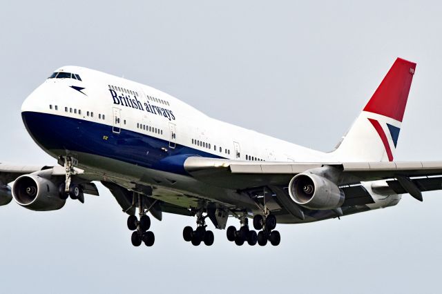 Boeing 747-400 (G-CIVB)