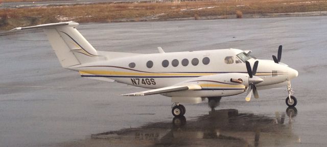 Beechcraft Super King Air 200 (N74GS)