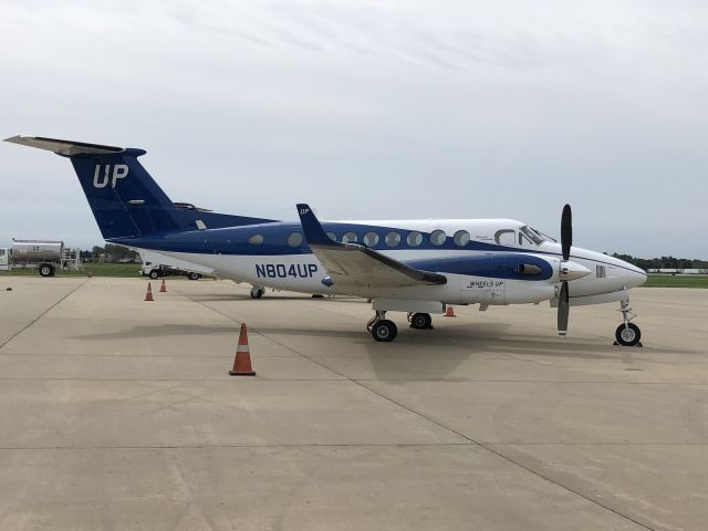 Beechcraft Super King Air 300 (N804UP)