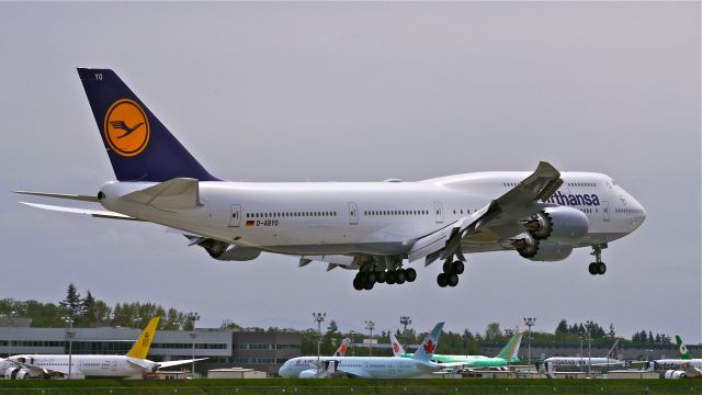 BOEING 747-8 (D-ABYO) - BOE34 on final to Rwy 16R to complete a flight test on 4/20/14.