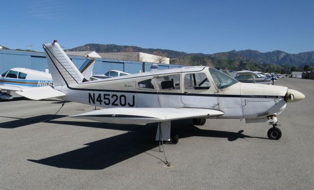 Piper Cherokee Arrow (N4520J) - 1968 Piper Cherokee Arrow PA-28R-180