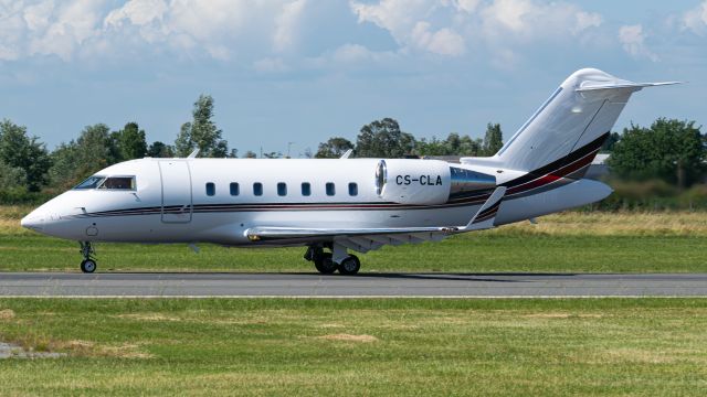 Canadair Challenger (CS-CLA) - CS-CLA on runway 25 for take off