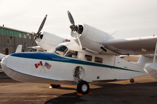 Grumman G-44 Widgeon (N402E)