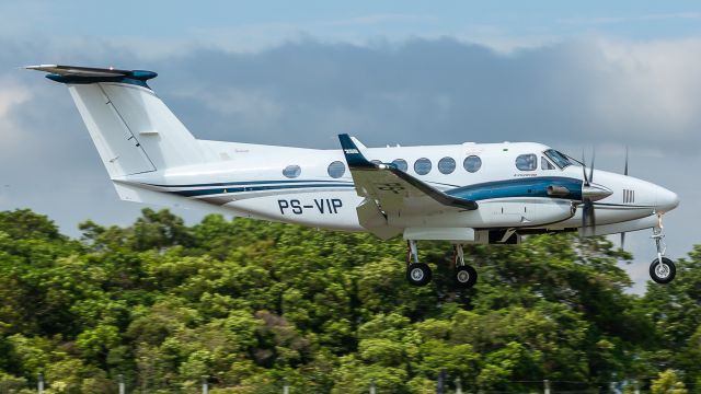 Beechcraft Super King Air 200 (PS-VIP)