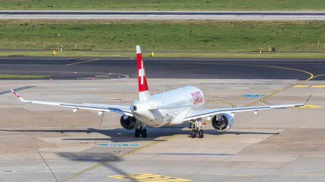 Airbus A220-300 (HB-JCK)