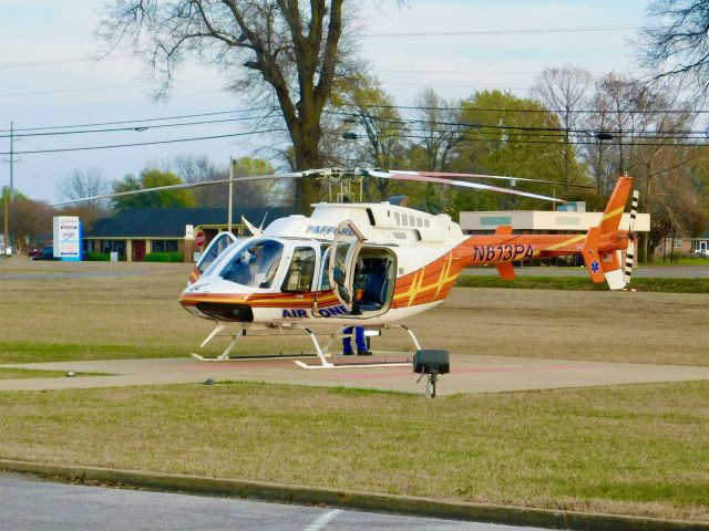 Bell 407 (N613PA) - Pafford Air One Delta waiting to pick up a patient at Bolivar Medical Center 