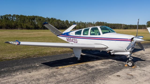 Beechcraft 35 Bonanza (N89424)